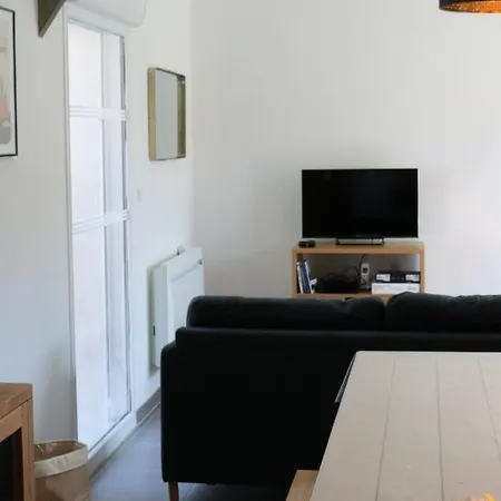 Appartement Marchiennes, 1 Piece, 2 Personnes - Fr-1-510-20 * Rosult